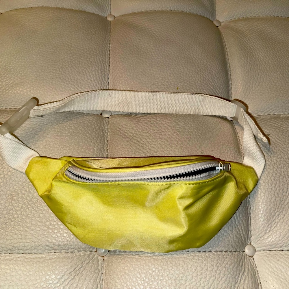 Golden Fanny Pack Simple Adjustable Strap